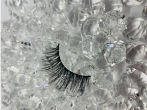 Mogul Lashes-Ms. Lisa